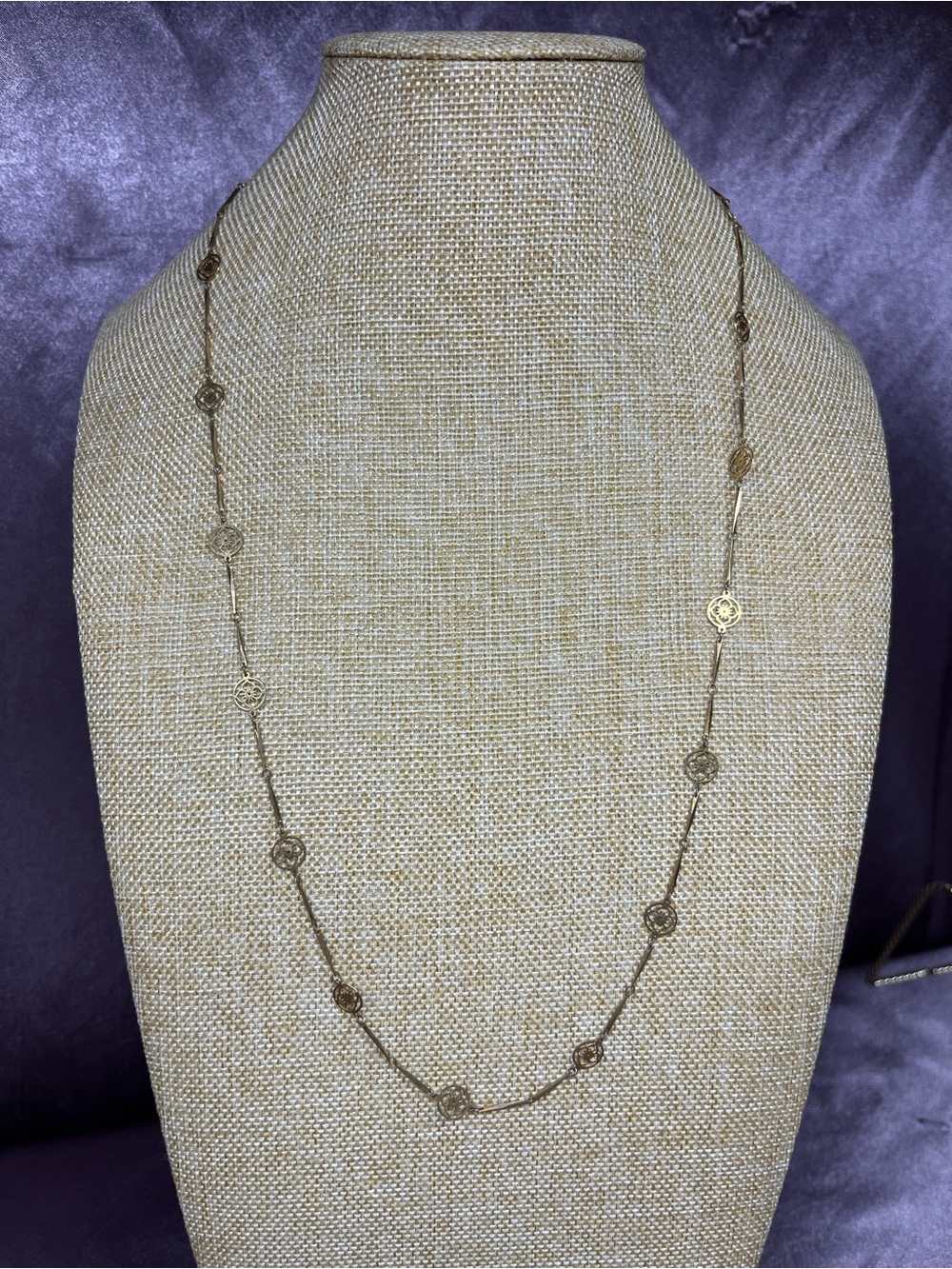Vintage Signed Avon Gold Tone Filigree Necklace with Floral Links